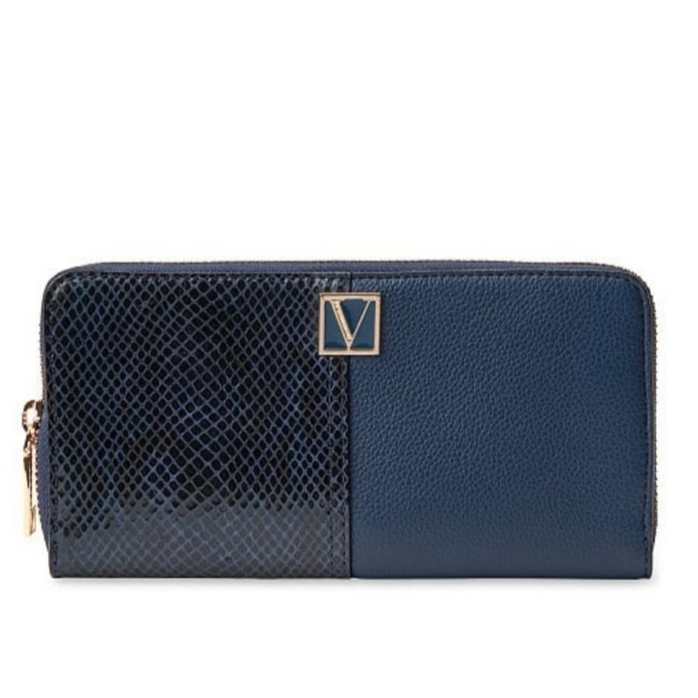 NWT VICTORIA SECRET full zip wallet Leather And Suede BLUE